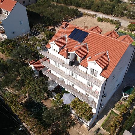 Villa Milic*** 돈지세케트 외부 사진