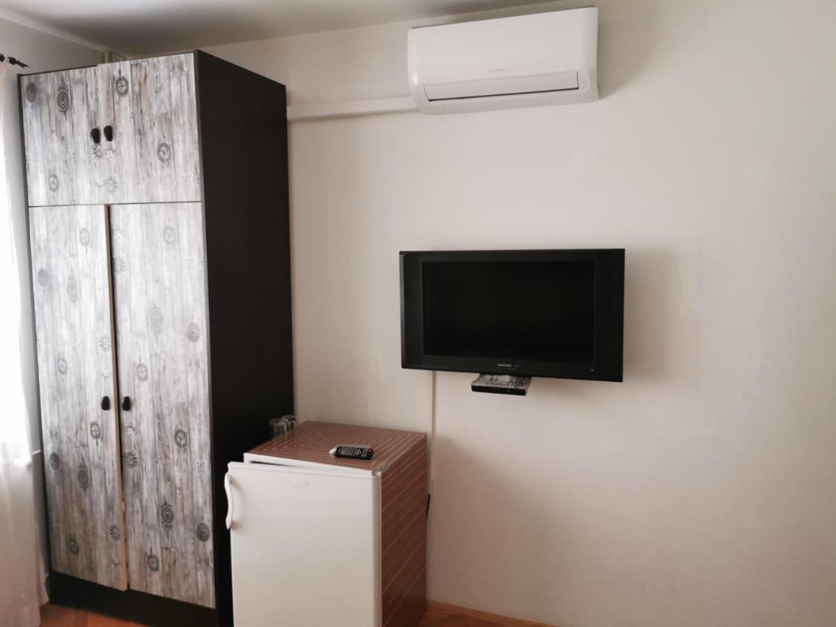 Villa Milic*** 돈지세케트 외부 사진