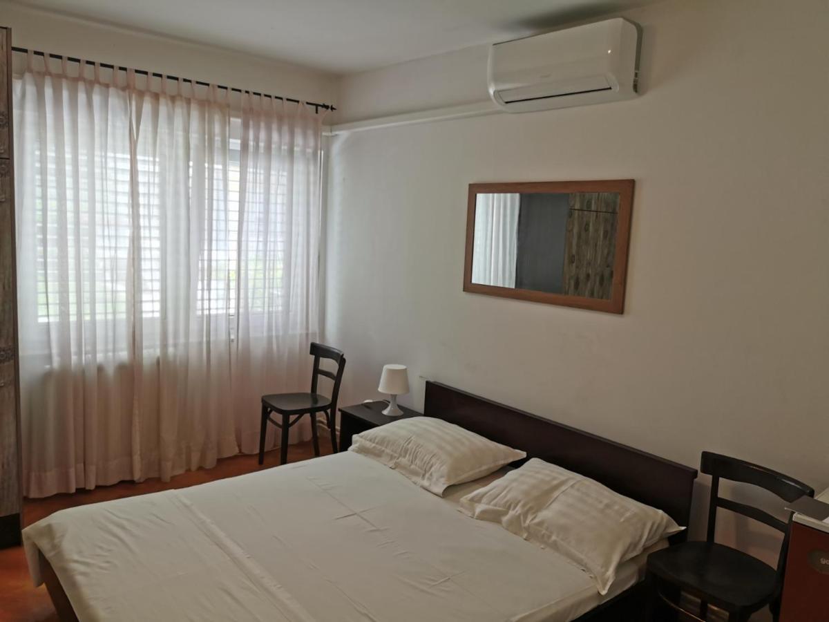Villa Milic*** 돈지세케트 외부 사진
